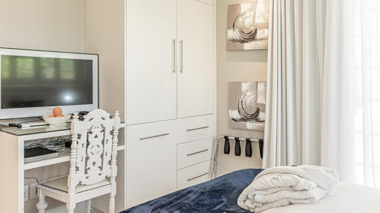 The Glen Boutique Hotel & Spa Cape Town Bagian luar foto